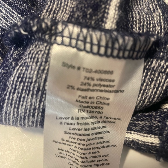 Thyme Maternity Nursing top - Picture 2 of 6